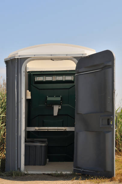 Best Local porta potty services  in Dover, FL